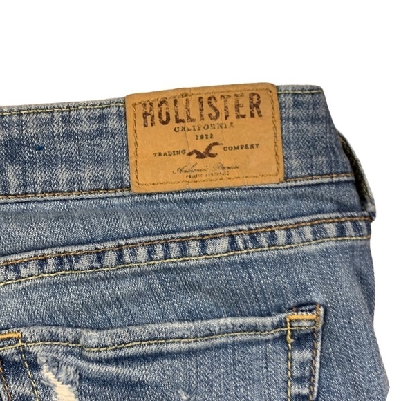 Hollister Straight Leg Slightly Distressed Jean - Picture 7 of 8